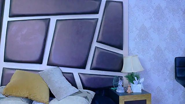 NicoleEsposito online show from June 3, 1:01 pm
