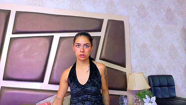 NicoleEsposito online show from June 4, 3:05 pm