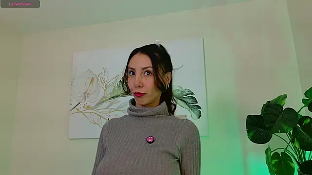 luna willians online show from March 30, 12:27 pm