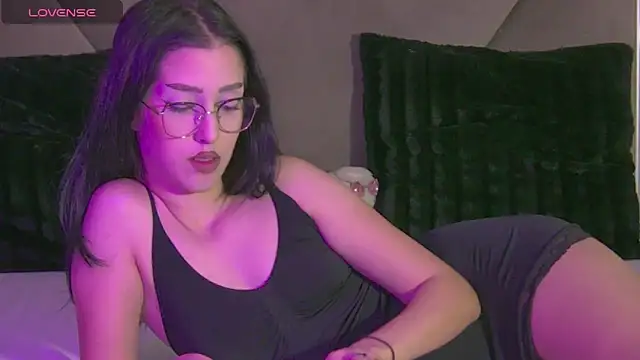 AishaHummer online show from November 19, 8:20 pm