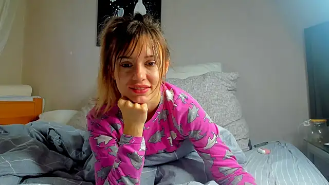 foxy blond online show from October 10, 1:10 am