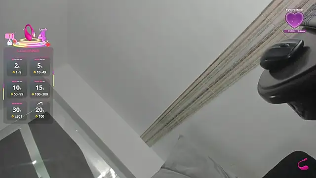 nayshalopestss online show from September 13, 9:34 pm