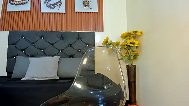 Zoe pss online show from December 18, 8:02 pm