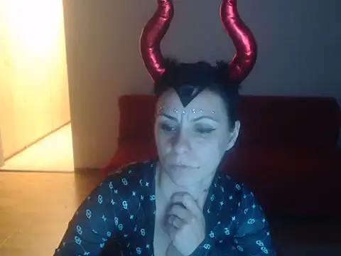 SweetAdela92 online show from October 31, 6:45 pm