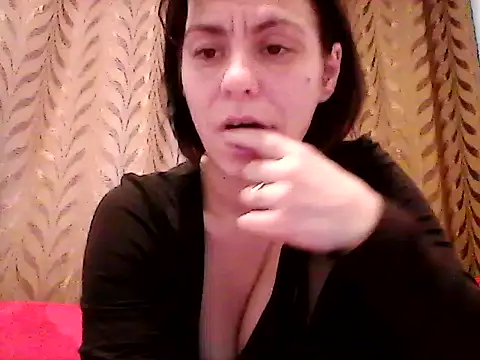 SweetAdela92 online show from October 15, 6:38 am