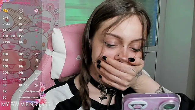 shy melony online show from March 31, 4:18 pm