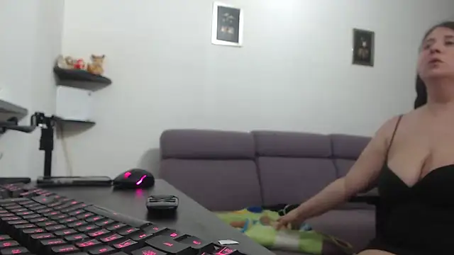 valerysexy online show from July 3, 8:37 pm