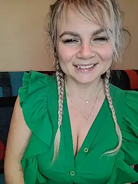 candy queeen online show from December 2, 8:27 am