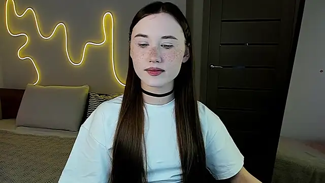 Stella Sunny online show from December 17, 10:25 pm