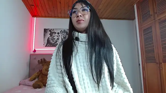 tifanny-squirt online show from November 22, 3:31 am