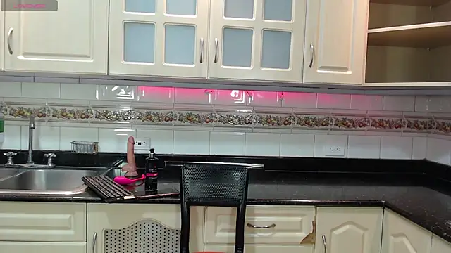 NatazhaQueen online show from February 15, 7:51 am