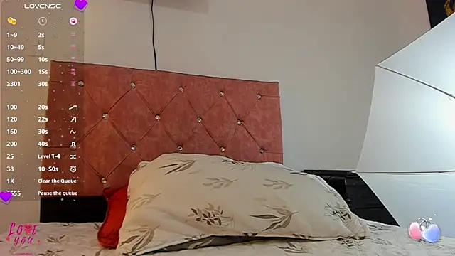 Vahiolet smith online show from January 7, 3:43 am