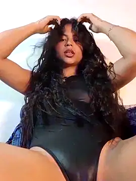 Cleo hills online show from May 30, 2:59 pm