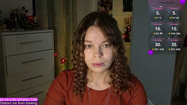 Snapshot of ValBae chatting on October 11, 8:22 pm ValBae online show from October 11, 8:22 pm