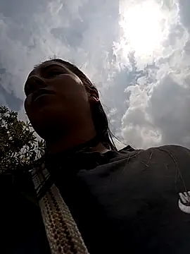 Bonny Klote online show from November 4, 5:18 pm