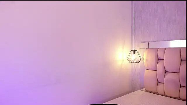 Roxie-Summers11 online show from February 19, 7:46 pm