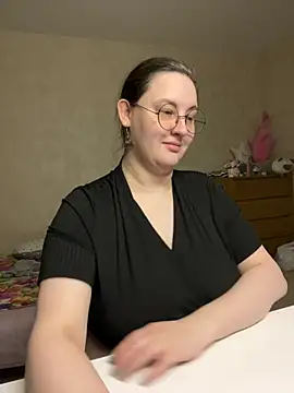 hungry1bunny online show from May 5, 7:17 pm