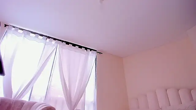 evely coelloo online show from November 2, 8:56 pm