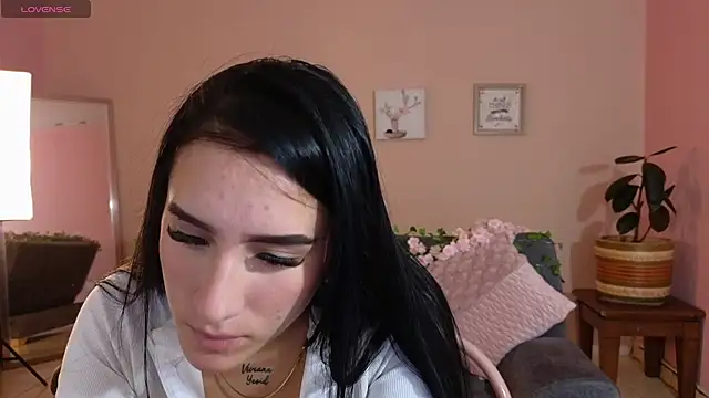 Snapshot of mei_sweetcat chatting on October 22, 12:43 pm mei sweetcat online show from October 22, 12:43 pm