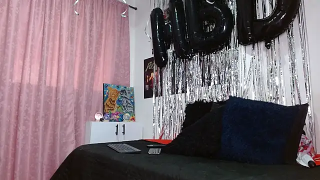 scarlett  morgan online show from January 16, 2:35 pm