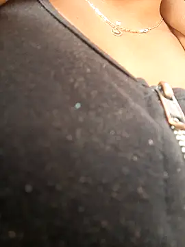 Hannahcandyy online show from February 9, 9:39 pm