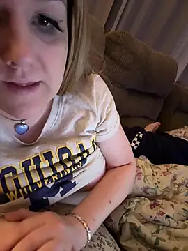 PuckBunny17 online show from December 22, 9:56 am