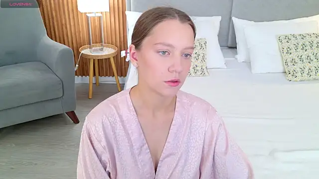 AliceBrayan online show from September 30, 5:24 am