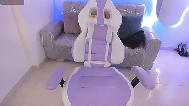 Charlotte cowell sub1  online show from November 27, 4:10 pm