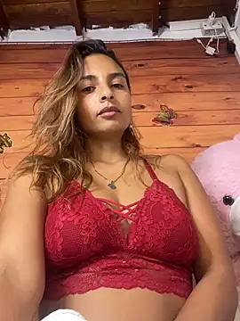 mykaelahoney online show from January 16, 7:04 am