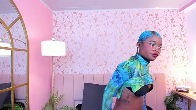 amber-hill online show from March 9, 7:06 pm