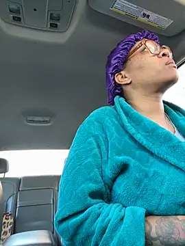 SexyHoneyRedd online show from November 24, 1:13 pm