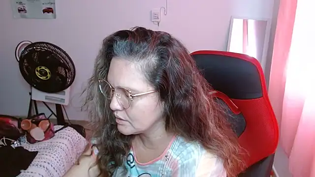 helenca43 online show from October 2, 12:32 pm