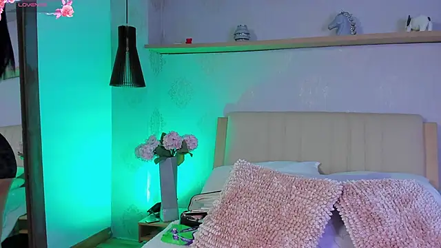 CamilleLynn online show from September 30, 1:33 am