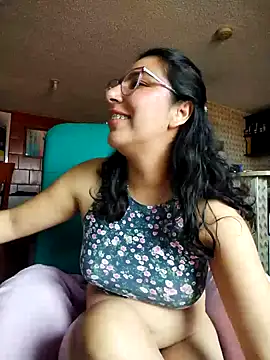 Im Alma  online show from June 4, 2:43 pm