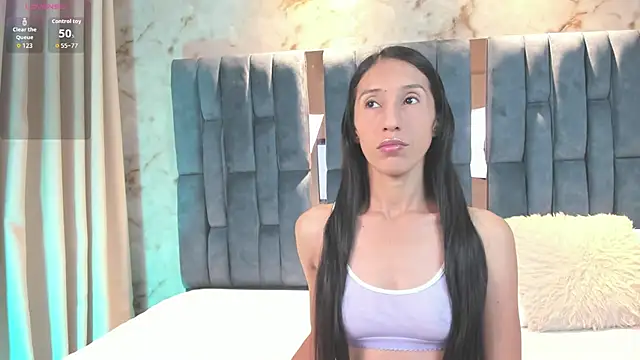 RoseTaylor   online show from April 14, 11:49 pm