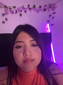 alisson carolina73 online show from February 18, 2:21 am