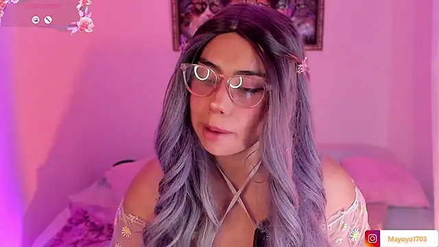 kiki cavilll online show from February 20, 2:51 pm