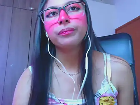  ALLYSON18  online show from June 3, 2:33 pm