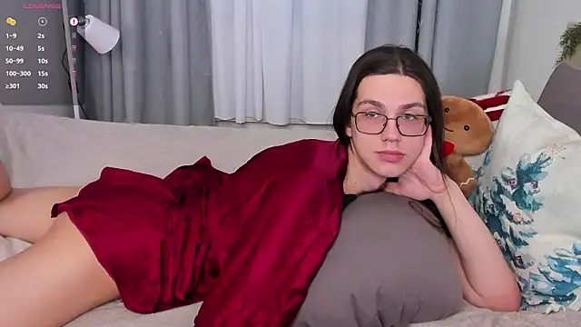 Alfreda Mills online show from January 16, 10:55 am