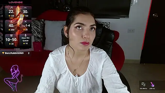 Carolaine69  online show from January 15, 2:23 pm