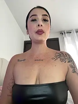 Libia James online show from May 12, 7:09 pm