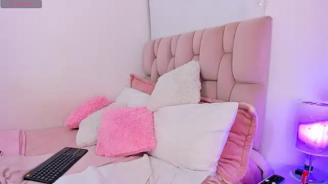 ZarianaEvanz online show from May 27, 1:57 am