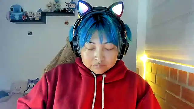 Shaddycute  online show from December 16, 11:27 am