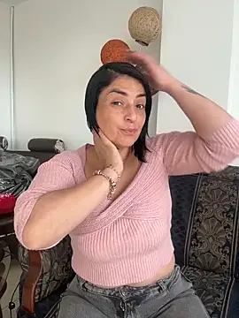 karenlennox1 online show from February 20, 10:32 pm