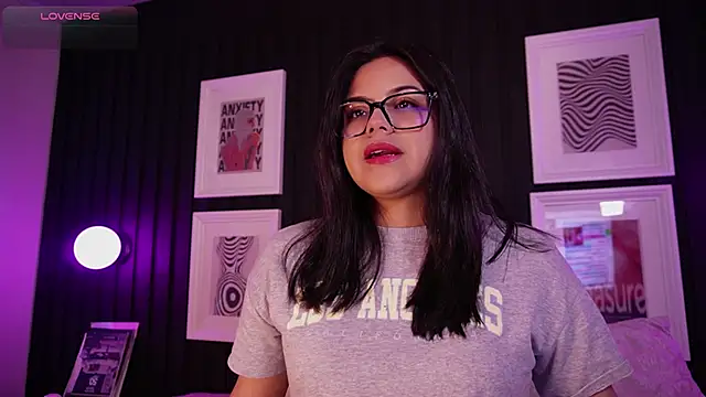 Sophia wilsonn  online show from March 24, 10:42 am