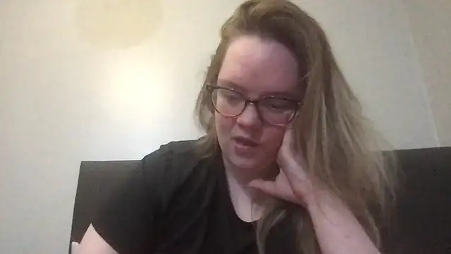 honeyyy24 online show from December 14, 5:19 pm