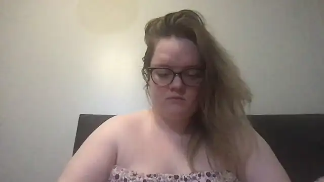 honeyyy24 online show from January 11, 7:08 pm