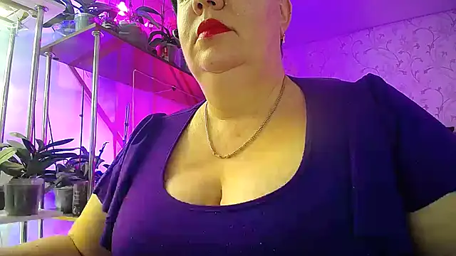  Sweet Woman online show from November 20, 9:43 am