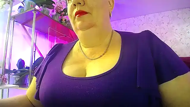  Sweet Woman online show from April 11, 11:36 am