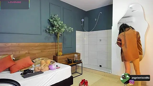 megan morgan01 online show from November 4, 12:21 pm